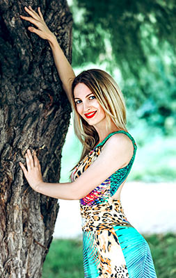 Ukraine bride  Ol'ga 45 y.o. from Kiev, ID 77726